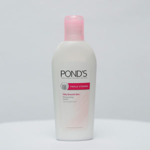 Pond’s Triple Vitamin Moisturising Lotion